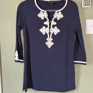 Jones New York Navy Tunic with White Embroidered Appliqué